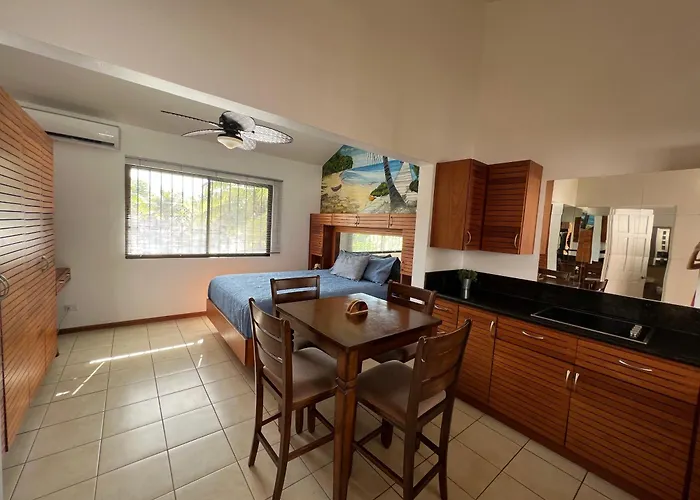 Tropical Second Floor With Hill View * Coco